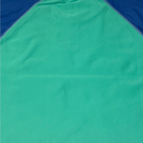 Gap Swim Rash Guard- Boys Size L - Picture 10 of 14